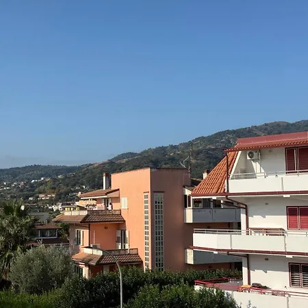 Montepaone Apartment