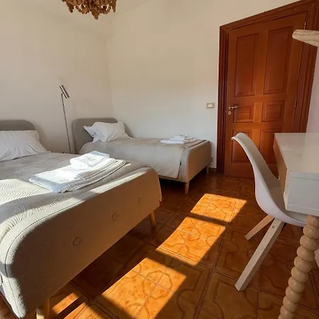 Montepaone Apartment *